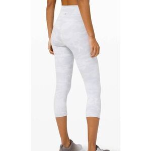 LULULEMON ATHLETICA Wunder Under Crop (Hi-Rise) 'Luxtreme 21" Size 12